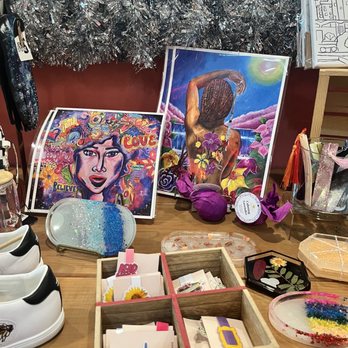 Curate Crabtree - Gift Shops Near Me - Raleigh, North Carolina