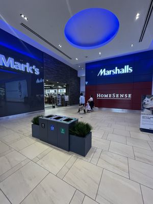 Hillcrest Mall by null