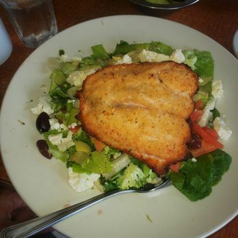 Mirage Diner - Mirage Salad with Salmon - Diners Near Me - Brooklyn, New York