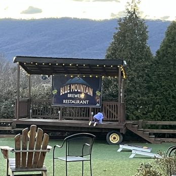 Blue Mountain Brewery - Brewpubs Near Me - Afton, Virginia