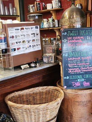 Cahuenga General Store by null
