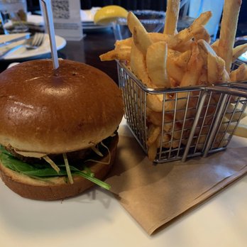 Harry Caray's 7th Inning Stretch - Beyond Burger and Fries. - American Near Me - Chicago, Illinois
