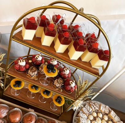 Hanna's Bakery & Dessert Shop by null