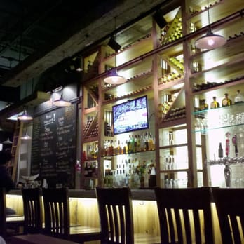 Market Bistro - Like someones dream wine cellar is the theme here - New American Near Me - Jericho, New York