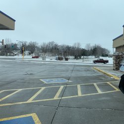 Holiday Station Store - The connection to the bridge
