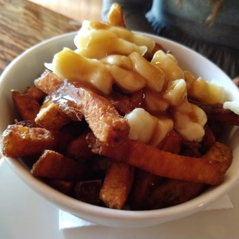 Vices et Versa - Poutine - Poutineries Near Me - Montreal, Quebec