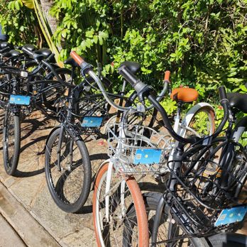 Maui Coast Hotel - Complimentary cruiser bikes - Hotels Near Me - Kihei, Hawaii Maui Coast Hotel - Complimentary cruiser bikes - Hotels Near Me - Kihei, Hawaii