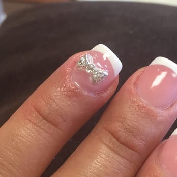 HD Nails - Bow added to acrylic full set, pink & white powder. - Nail Salons Near Me - Tarzana, California