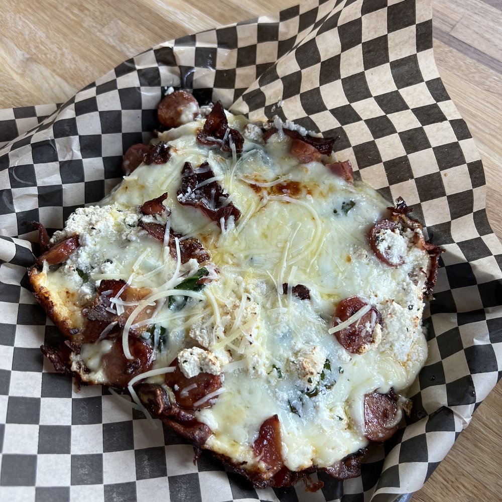 Lazy Days Brewing - Lucky cat pizza - Breweries Near Me - Beaverton, Oregon Lazy Days Brewing - Lucky cat pizza - Breweries Near Me - Beaverton, Oregon