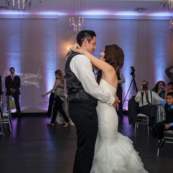 The Beat Booth - Modern uplighting for Jen & Seth's wedding at SoHo63 in Downtown Chandler! - DJs Near Me