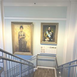 3rd floor looking out to the Hawaiian Monarchy paintings 3rd floor looking out to the Hawaiian Monarchy paintings