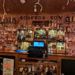Roaming Bison Tavern - Bar and food