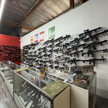 Airsoft Extreme - Lots of weapons, fun location, and great idea! But the staff were rude. - Sporting Goods Near Me - Santa Clara, California Airsoft Extreme - Lots of weapons, fun location, and great idea! But the staff were rude. - Sporting Goods Near Me - Santa Clara, California