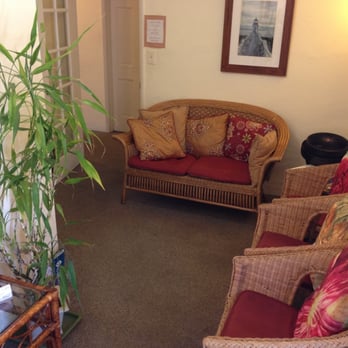 Pierre-Etienne Vannier - The waiting room at the Healing Arts Center of Altadena - Hypnosis/Hypnotherapy Near Me - Altadena, California Pierre-Etienne Vannier - The waiting room at the Healing Arts Center of Altadena - Hypnosis/Hypnotherapy Near Me - Altadena, California