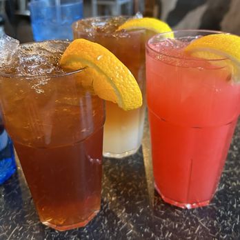 Hash House A Go Go - PEACH ICED TEA, ARNOLD PALMER, STRAWBERRY LEMONADE - New American Near Me - Henderson, Nevada Hash House A Go Go - PEACH ICED TEA, ARNOLD PALMER, STRAWBERRY LEMONADE - New American Near Me - Henderson, Nevada