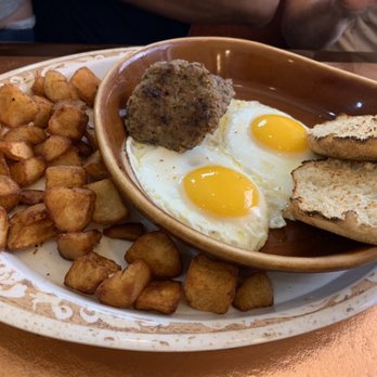 Another Broken Egg Cafe - Traditional breakfast - Breakfast & Brunch Near Me - Pensacola, Florida