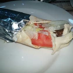 Aladdín - Falafel pita with hummus