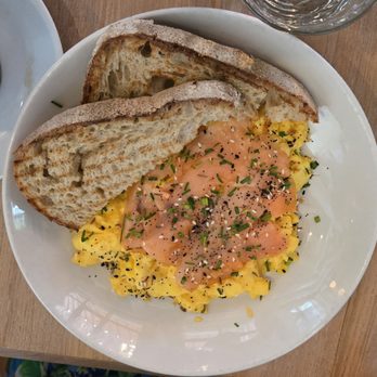 Social Kitchen & Bar - Scramble - New American Near Me - Birmingham, Michigan