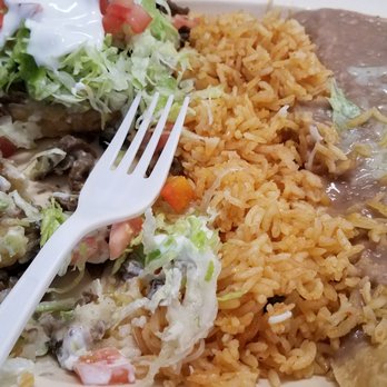 Los Jalapenos - 2 Sopes, rice & beans, under $7! - Mexican Near Me - Ontario, California Los Jalapenos - 2 Sopes, rice & beans, under $7! - Mexican Near Me - Ontario, California