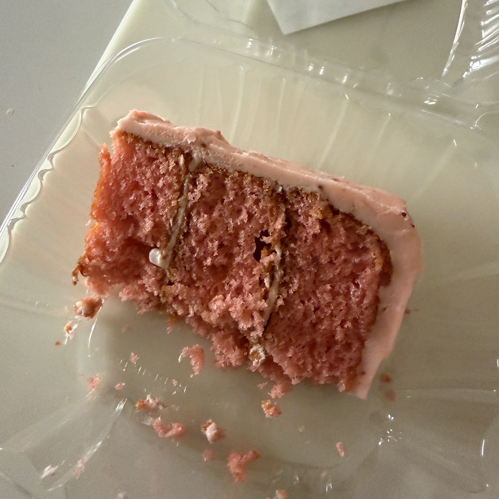 Primos Cafe - Madison - Strawberry Cake - American Near Me - Madison, Mississippi Primos Cafe - Madison - Strawberry Cake - American Near Me - Madison, Mississippi