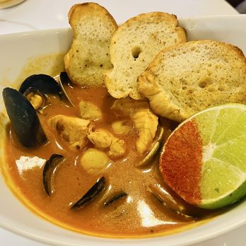 Mia Restaurant & Bar - Cioppino - Italian Near Me - Roseville, California