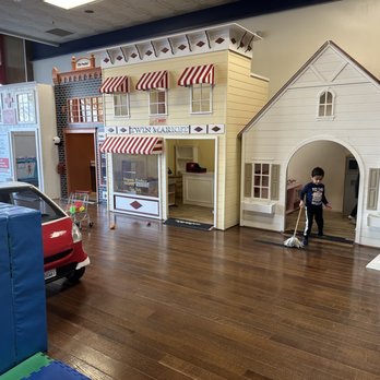iPlayology - Loved these little houses! - Playgrounds Near Me - Corona, California iPlayology - Loved these little houses! - Playgrounds Near Me - Corona, California