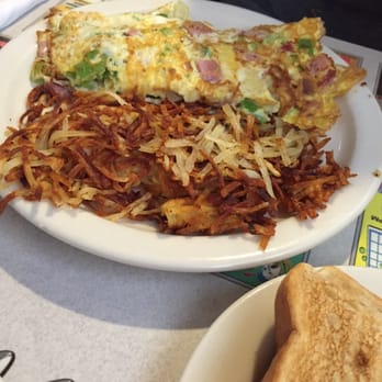 Hallmark - Denver omelette with hashbrowns - American Near Me - Killeen, Texas