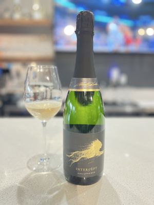 1010 Wine and Events by null