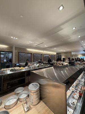 Erewhon Manhattan Beach by null