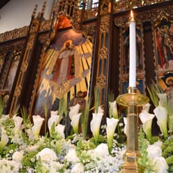 St. Michael's Episcopal Church - The alter at Easter.