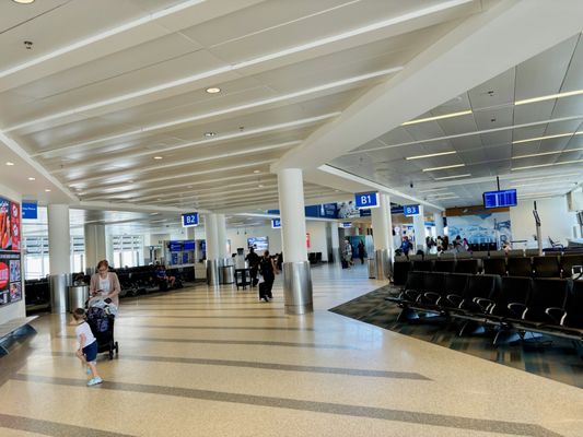 Charleston International Airport by null