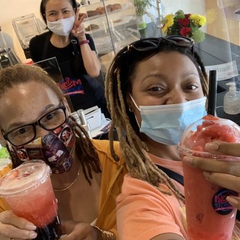 Nom Station - Vicky (Owner) So friendly! - Juice Bars & Smoothies Near Me - Marietta, Georgia
