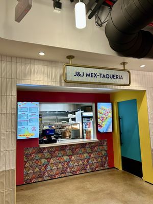 Commas Food Hall by null