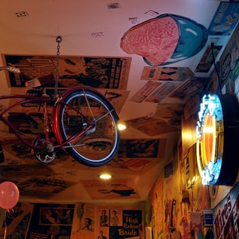 Cafe 50's - Diners Near Me - Los Angeles, California