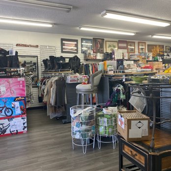 Casa De Kathy Thrift Store - Inside area - Thrift Stores Near Me - San Juan Capistrano, California