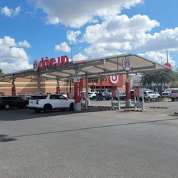 Target - Shaded parking for pick up orders