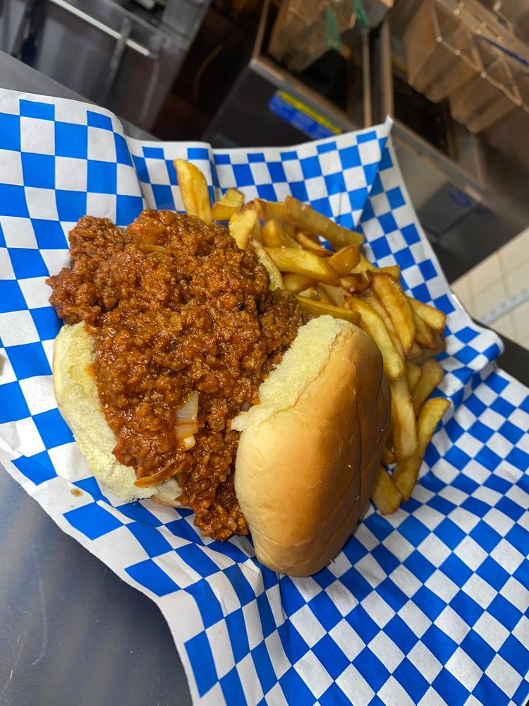 THE RDI BAR &ROAD KILL GRILL Updated July 2024 32 Photos 28 State