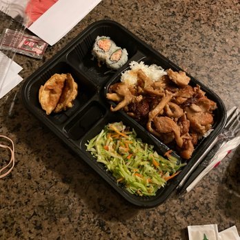 Sarku Japan - Chicken bento box with steamed rice. - Japanese Near Me - San Jose, California Sarku Japan - Chicken bento box with steamed rice. - Japanese Near Me - San Jose, California