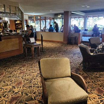 Hukilau Lanai - The main reception waiting area - Seafood Near Me - Kapaa, Hawaii