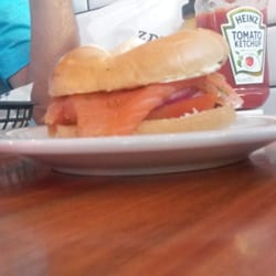 Z Deli Sandwiches - Lox 'n bagel