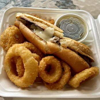 Island Deli - Prime rib French dip + onion rings - American Near Me - Lahaina, Hawaii Island Deli - Prime rib French dip + onion rings - American Near Me - Lahaina, Hawaii