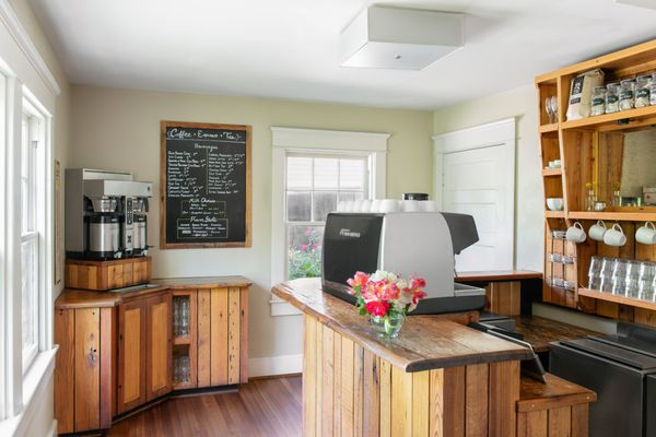 Oakhurst Café by null