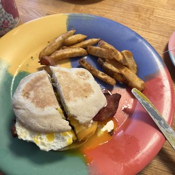 Jan's Place - Sunrise burger - Breakfast & Brunch Near Me - Jensen Beach, Florida Jan's Place - Sunrise burger - Breakfast & Brunch Near Me - Jensen Beach, Florida