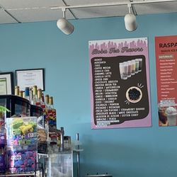 Neveria Y Paleteria Maru - So many flavors