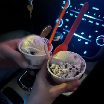 Scoops On Tap - coconut cookies and cream - Ice Cream & Frozen Yogurt Near Me - Covina, California Scoops On Tap - coconut cookies and cream - Ice Cream & Frozen Yogurt Near Me - Covina, California