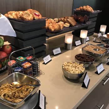 Harold's Kitchen & Bar - Breakfast buffet - Pubs Near Me - Richmond, British Columbia Harold's Kitchen & Bar - Breakfast buffet - Pubs Near Me - Richmond, British Columbia