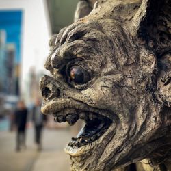 Gothic Renaissance - Creepy statue