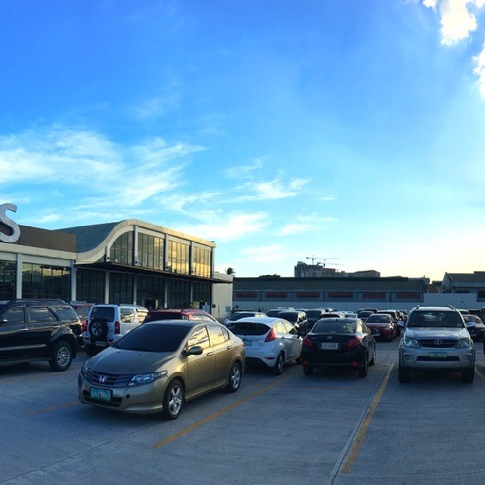 Landers Superstore - Bakeries Near Me - Manila, NCR