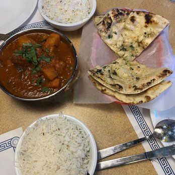 Royal Indian Cuisine - Chicken vindaloo - Indian Near Me - Clarksville, Tennessee Royal Indian Cuisine - Chicken vindaloo - Indian Near Me - Clarksville, Tennessee