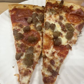 Peter Piper Pizza - 5-Meat Supreme Pizza - Pizza Near Me - Dallas, Texas Peter Piper Pizza - 5-Meat Supreme Pizza - Pizza Near Me - Dallas, Texas
